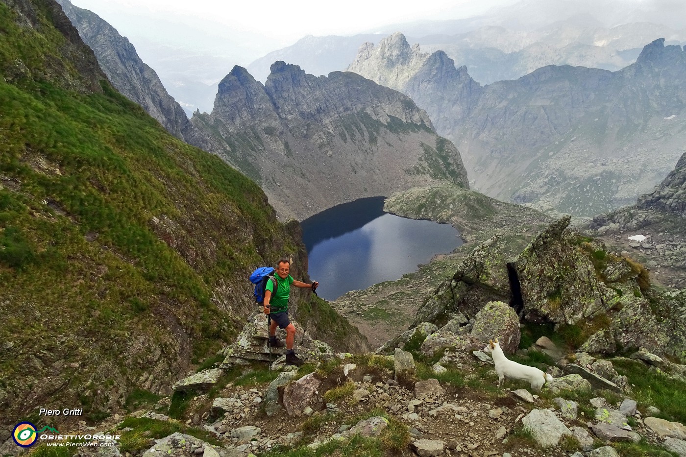 05 Verso la Bocchetta Paradiso (2457 m) con vista sul Lago Rotondo.JPG -                                